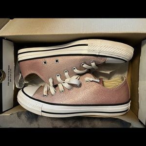 Pink sparkle converse